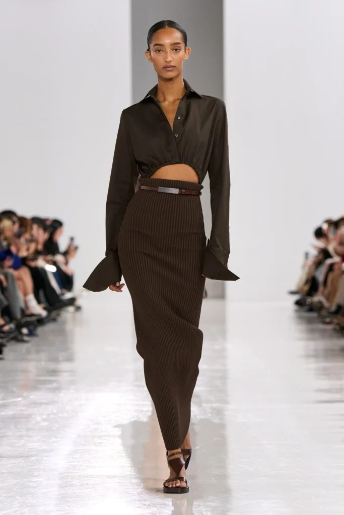 00004-max-mara-spring-2025-ready-to-wear-credit-gorunway