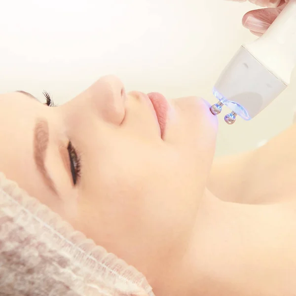 8 Best Beauty Gadgets: Technology That Will Revolutionize Your Skincare And Beauty